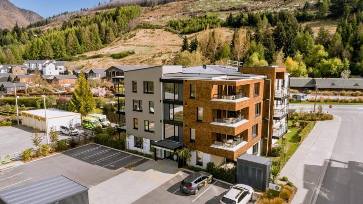 Penthouse Leisure Apartment Queenstown Exterior photo
